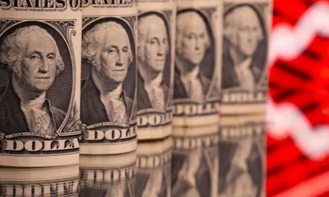 Iran tấn công đáp trả Israel, lạm phát Mỹ tăng nóng: Đồng USD có tuần tốt nhất kể từ năm 2022, vụt sáng thành ‘nơi trú ẩn’ giữa bất ổn