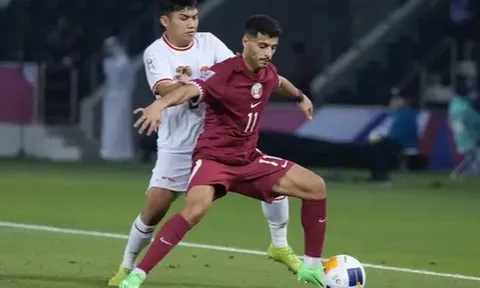 Bị đuổi hai người, U23 Indonesia gục ngã trước chủ nhà Qatar