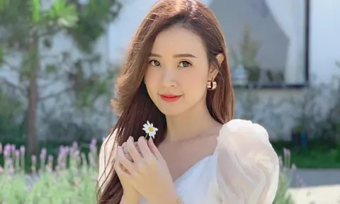 Hot girl Midu để lộ chi tiết đắt giá khiến dân tình nghi vấn sắp kết hôn?