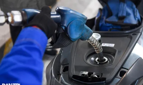 Giá xăng được chỉnh sớm vì giỗ tổ, sẽ tăng vượt 25.000 đồng/lít?