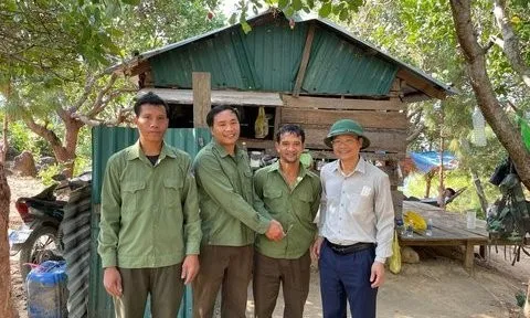 Ngược núi “săn” ươi bay