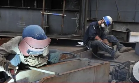 Trung Quốc phản ứng với cuộc điều tra ngành hàng hải, hậu cần và đóng tàu của Mỹ