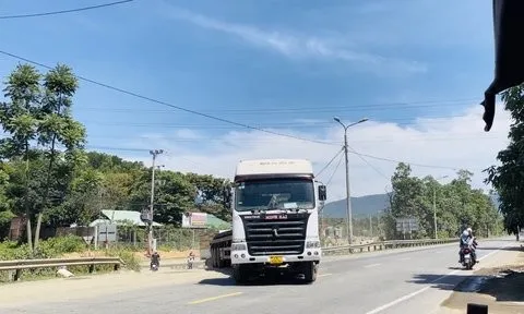 Đẩy nhanh tiến độ giải phóng mặt bằng cao tốc Hòa Liên - Túy Loan