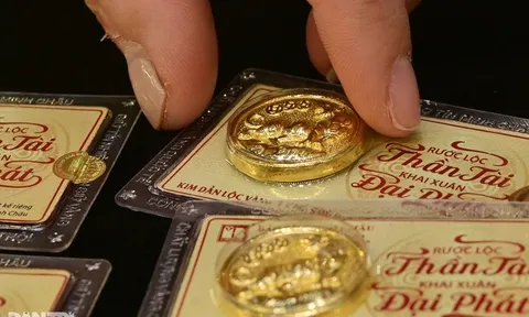 Diễn biến trái ngược của vàng miếng và vàng nhẫn