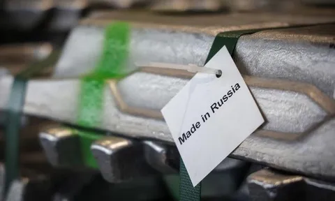 Nga lao đao khi hứng thêm đòn trừng phạt kim loại từ Mỹ, Anh