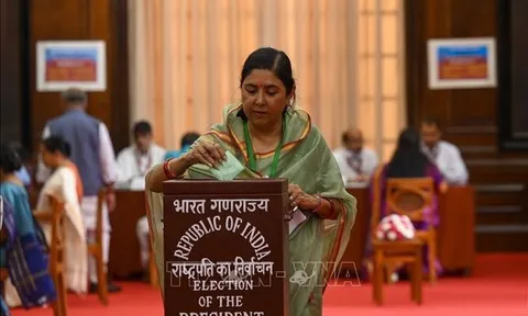 Tham vọng đi vào lịch sử