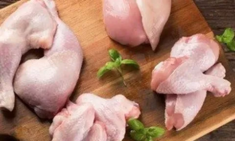 Thịt gà có nhiều cholesterol không?