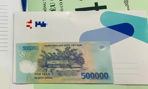 Một ngân hàng tặng 500.000 đồng tiền ăn trưa cho mỗi cổ đông dự họp