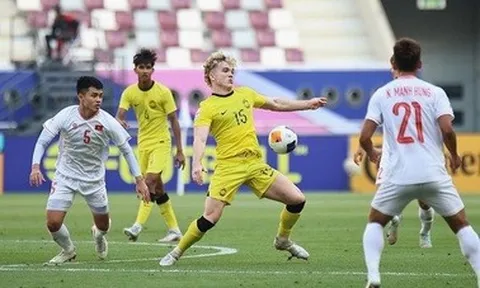 CĐV Malaysia phản ứng bất ngờ sau trận thua của đội nhà trước U23 Việt Nam