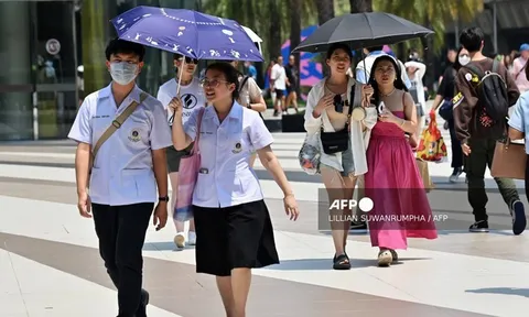 Thái Lan cảnh báo nắng nóng “cấp độ đỏ”