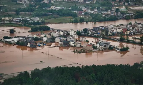 Chùm ảnh tỉnh Quảng Đông của Trung Quốc hứng chịu lũ lụt 'trăm năm có một'