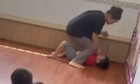 Chủ nhóm lớp mầm non nói gì về việc đánh, ngồi đè lên bụng trẻ ép ăn?