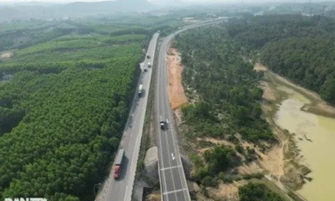 Huế, Quảng Trị chia sẻ việc phân luồng trên cao tốc Cam Lộ - La Sơn