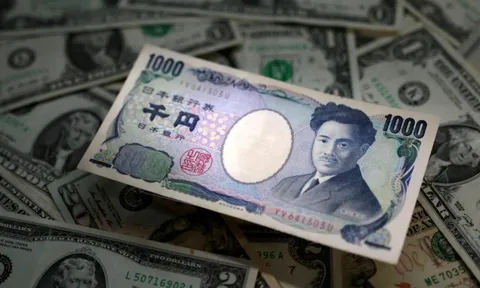 Mất mốc 155 yên đổi 1 USD, đồng tiền Nhật Bản chạm mức thấp nhất trong 34 năm