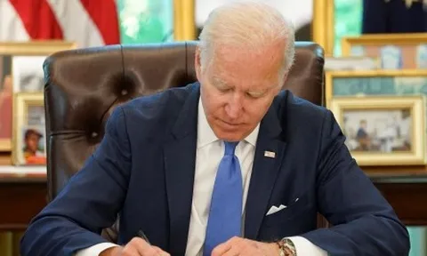 Chữ ký quyết định số phận của ông Biden trong cuộc bầu cử Tổng thống Mỹ 2024