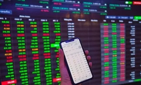 Lăng kính chứng khoán 25/4: Tránh mua đuổi cổ phiếu bằng mọi giá