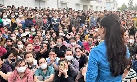 Nghệ An: Công nhân Công ty TNHH Điện tử BSE đã trở lại làm việc