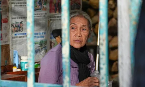 Lật mặt 7: Kịch bản an toàn nhưng tốn nước mắt