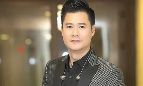 Nam ca sĩ nổi tiếng độc thân, giàu có ở tuổi U50, sống trong biệt thự 400m2