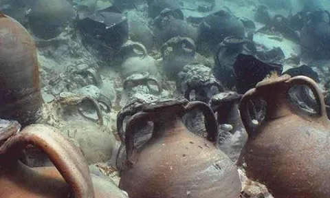 Phát hiện tàu ma 1.700 tuổi, hàng hóa kỳ dị còn nguyên vẹn