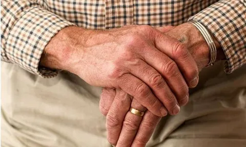 Số lượng người trên 100 tuổi tại Pháp tăng lên mức kỷ lục