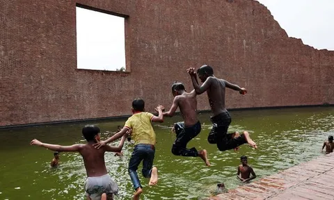 Châu Á nắng nóng khốc liệt, nhiều người thiệt mạng