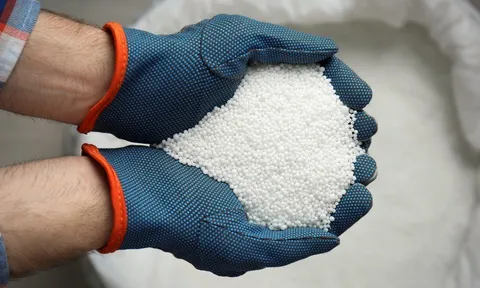 EU bớt phụ thuộc khí đốt Nga thì lại 'nghiện' một hàng hóa khác