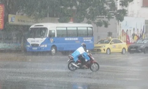 Nhiều quận tại TPHCM có mưa sau lễ 30/4-1/5