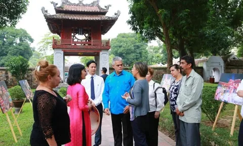 Du lịch Hà Nội tăng sức hút với du khách dịp nghỉ lễ