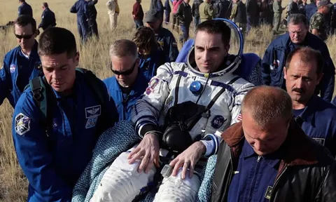 Để giữ gìn sức khỏe khi công tác trên Mặt Trăng, phi hành gia có thể sử dụng Bức tường Tử thần