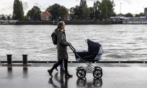 Nền kinh tế lớn nhất châu Âu đối mặt với vấn đề nan giải khi một dữ liệu chạm đáy 10 năm, các chuyên gia lập tức gióng chuông cảnh báo