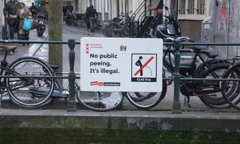 Nghịch lý khó tin ở quốc gia hạnh phúc bậc nhất thế giới Hà Lan: Nhà vệ sinh công cộng là điều “xa tầm với” của nữ giới, mất tới 9 năm đấu tranh mới có chuyển biến