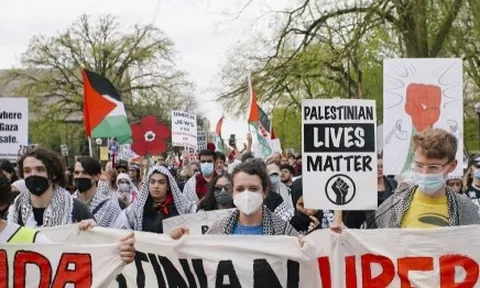 Phong trào phản chiến khiến ông Biden lâm nguy, mở “lối thoát” cho ông Trump