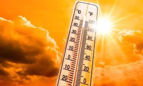 Tại sao vùng xích đạo nhận nhiều nắng nhất nhưng không phải là nơi nóng nhất?