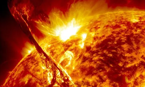 150 "họng súng vũ trụ" đồng loạt nhắm thẳng Trái Đất