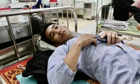 Các nạn nhân bàng hoàng kể lại giây phút thoát chết trong vụ sạt lở