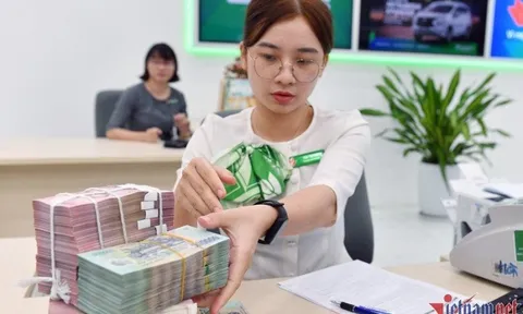 Loạt ngân hàng tăng lãi suất tiết kiệm, khơi thông tín dụng