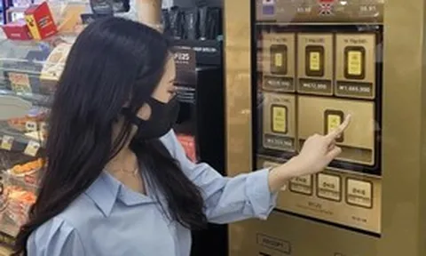 Cơn sốt mua vàng ở cửa hàng tiện lợi của giới trẻ Hàn Quốc