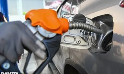 Vì sao giá xăng tăng trở lại?