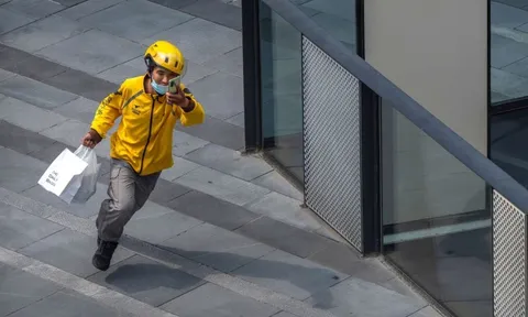 Cứ 5 shipper thì 2 người nghỉ việc ở Trung Quốc: Cuộc khủng hoảng chưa từng thấy của 50 triệu lao động ngành giao hàng TMĐT