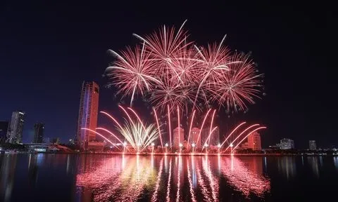 Đội Ý và những tuyệt kỹ tại Lễ hội pháo hoa quốc tế Đà Nẵng DIFF 2024