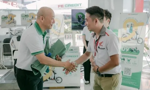 FE Credit đẩy mạnh hợp tác mảng vay mua xe máy