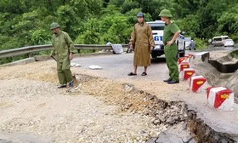 “Dốc tử thần” xuất hiện vết sụt lún gần 50m, đe doạ phương tiện lưu thông