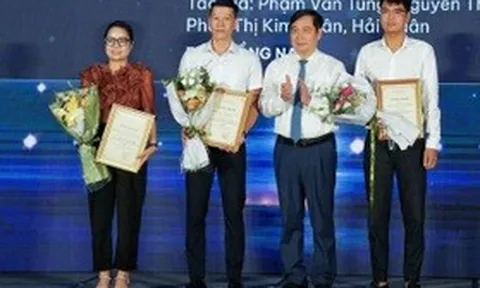 Báo Dân trí đoạt giải Nhì báo chí viết về giao thông vận tải