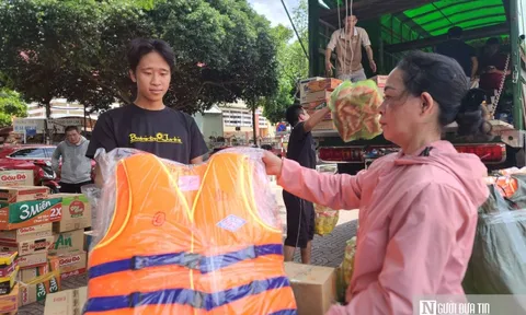 Đắk Lắk: Những chuyến xe chan chứa nghĩa tình hướng về các tỉnh phía Bắc sau bão Yagi