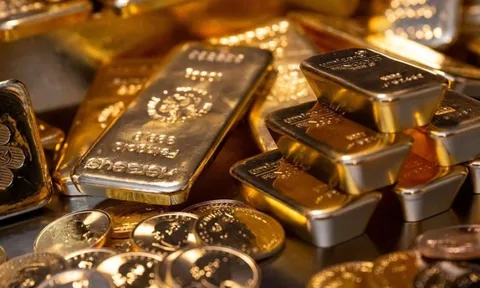 Giá vàng tăng kỷ lục báo hiệu sự sụp đổ của đồng đô la