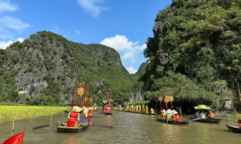 Ninh Bình-Điểm sáng trên bản đồ du lịch Việt Nam