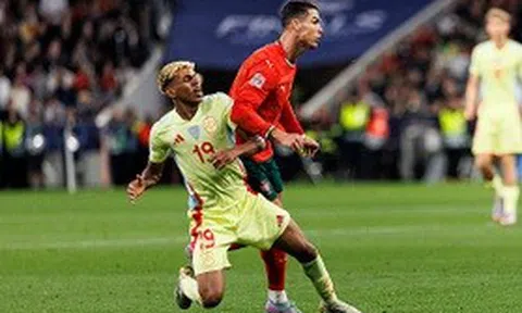 C.Ronaldo nói lời đặc biệt về Lamine Yamal sau khi vô địch Nations League