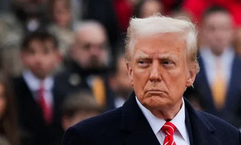 Ông Trump cảnh báo chuẩn bị áp thuế 70% với một số nước