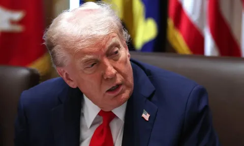 Căng thẳng thương mại Mỹ-Trung bất ngờ leo thang, ông Trump đặt câu hỏi về kế hoạch gặp ông Tập
